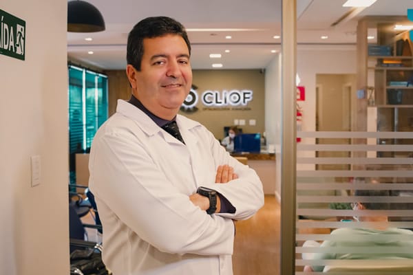 Home 18 img dr ronald